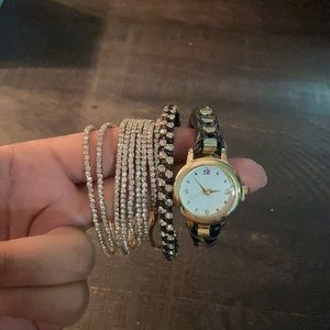 Bracelet With Watch⌚️